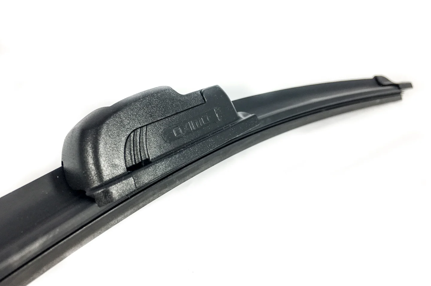 Безкаркасні щітки склоочисника - найкращі зимові двірники? | Серія WU