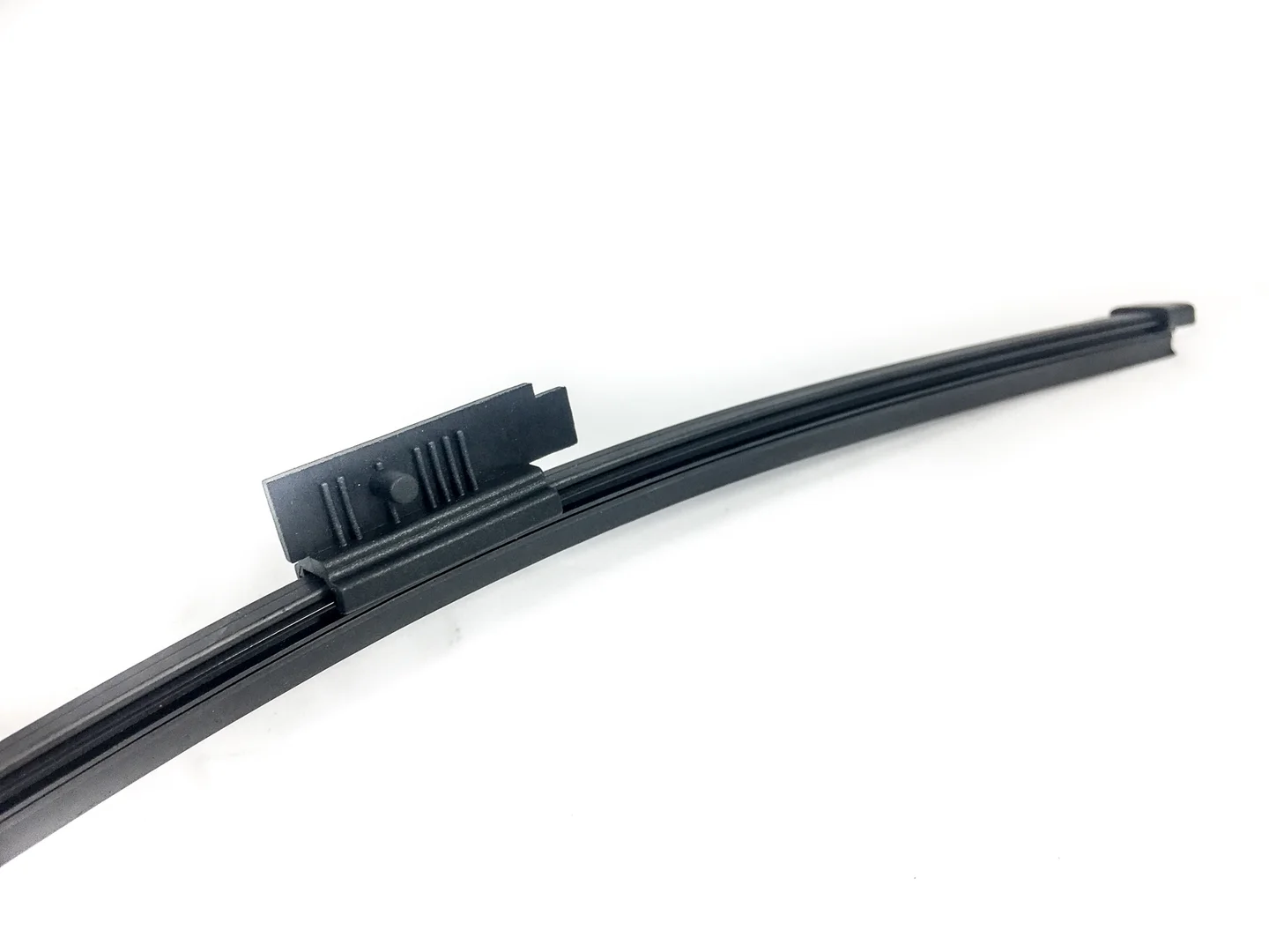 WR Серія - задні щітки склоочисника від Oximo Україна