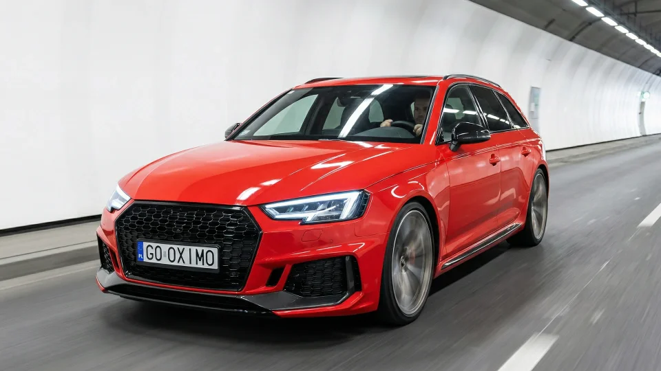 Універсал (B9 Avant)