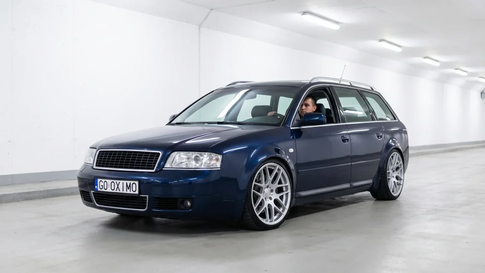 Універсал (4B Avant)