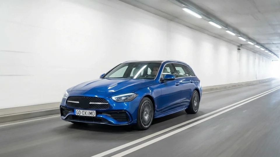 Універсал (T-Model S206)