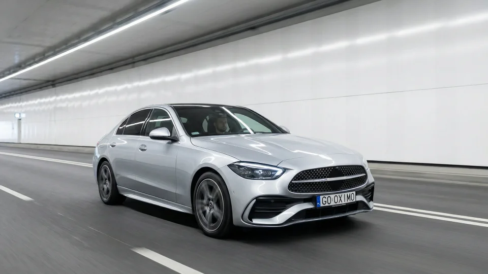 Седан (W206)