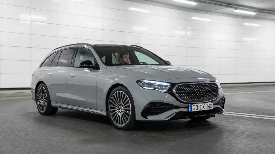 Універсал (T-Model S214)