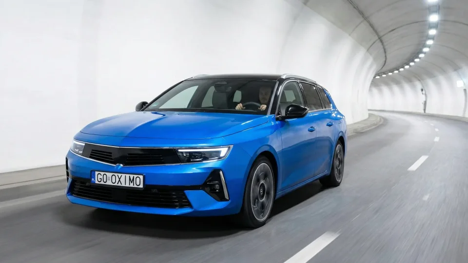 Універсал (L Sports Tourer)