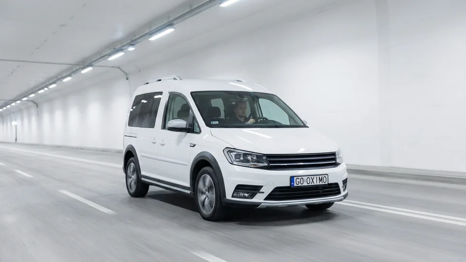 Мінівен (Alltrack, задні 1-дверні)