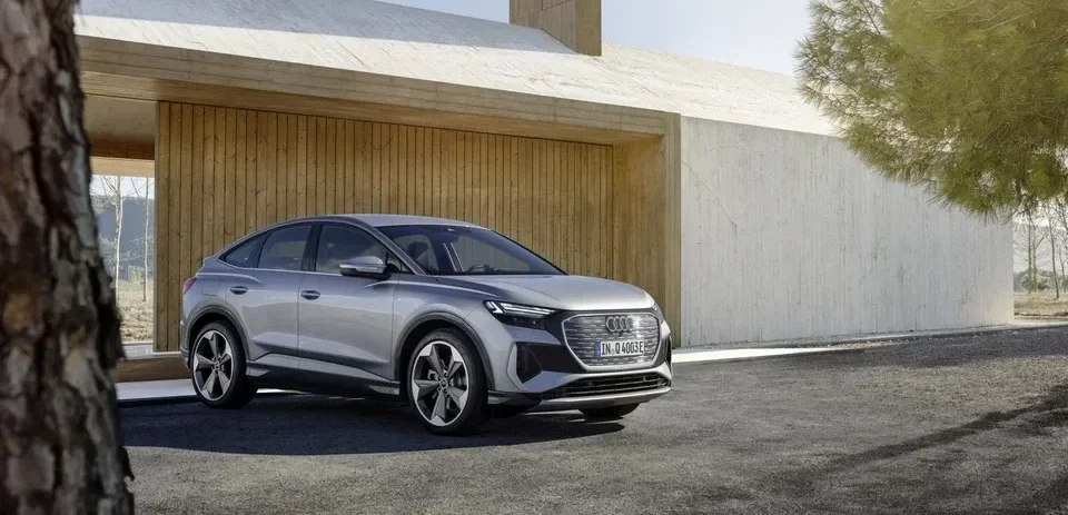 Q4 E-Tron