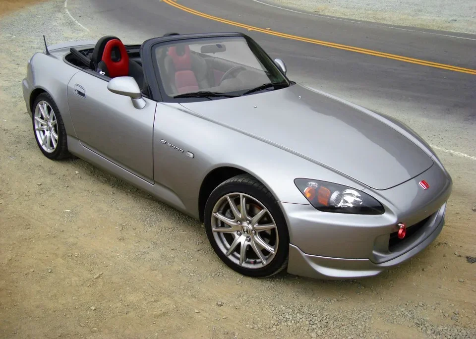 S2000