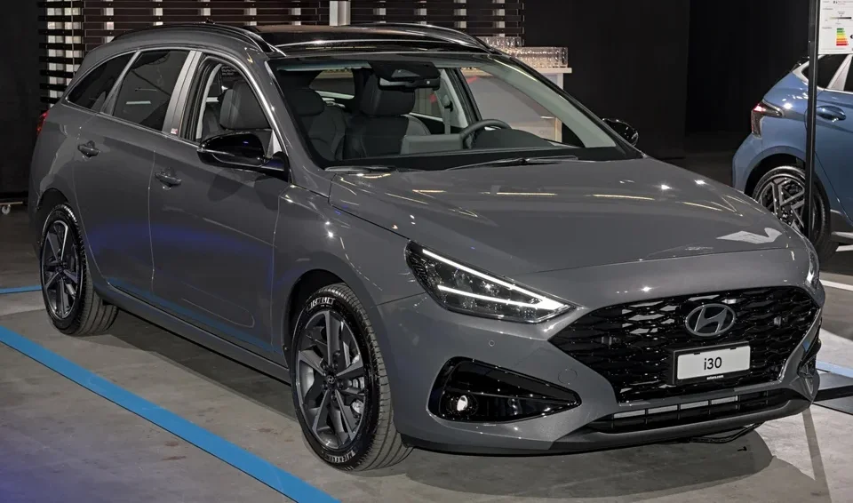 i30