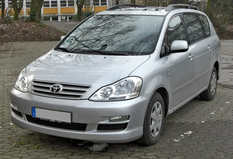 Avensis Verso