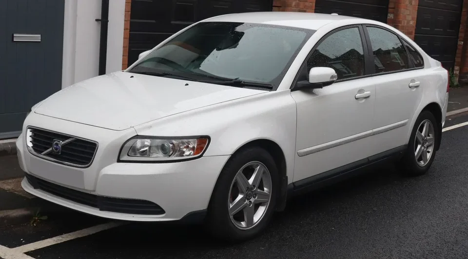 S40