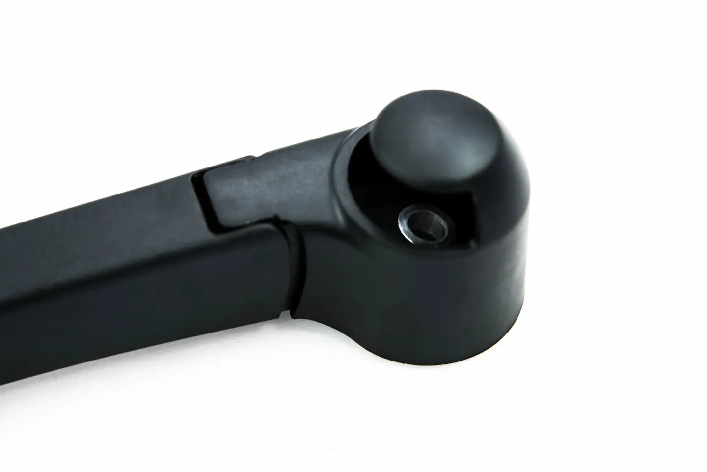 Щітка склоочисника задня із ручкою WRA660R017
